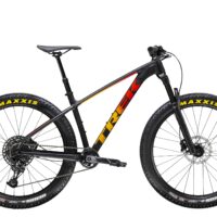 Trek Roscoe 8 Hardtail Mountain Bike 2021 in Black Marigold