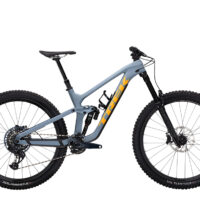 Trek Slash 9.8 GX AXS Mountain Bike 2022 in Blue